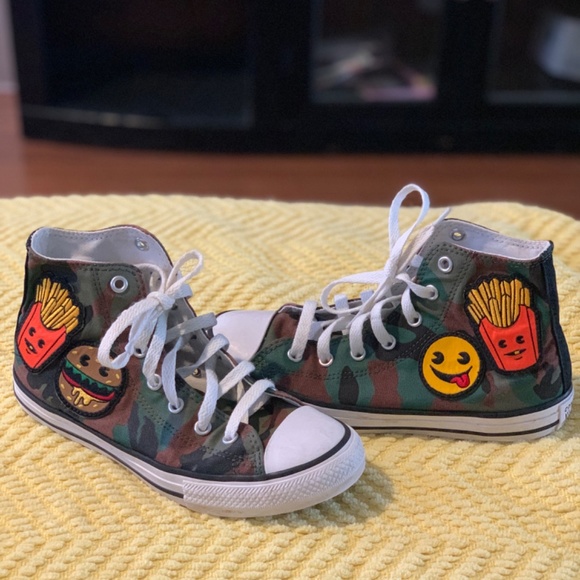 Smiley Face Converse - Picture 4 of 5